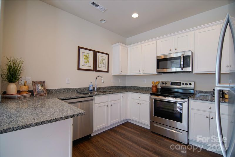7133 Rolling Hills Dr #3, Sherrills Ford, NC 28673