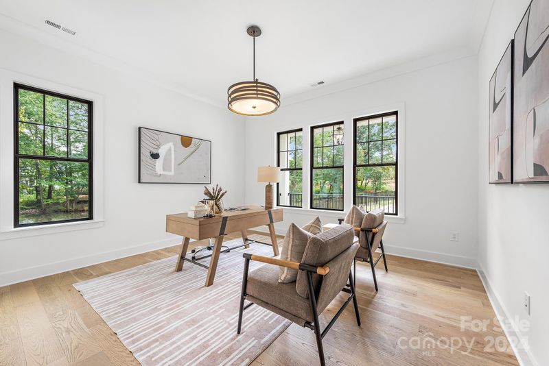 842 Sardis Ln, Charlotte, NC 28270