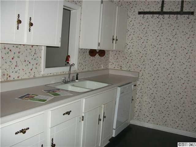 1323 Queens Rd #301, Charlotte, NC 28207