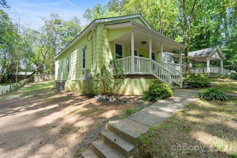 1920 St John St, Charlotte, NC 28216