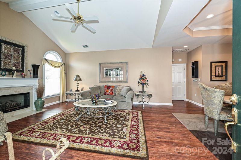 8425 Windsor Ridge Dr, Charlotte, NC 28277