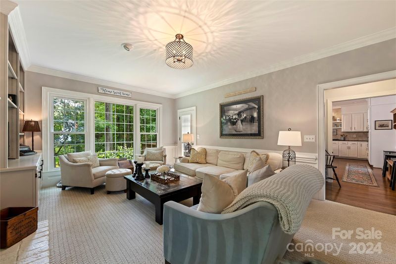 7208 St Clair Dr, Charlotte, NC 28270