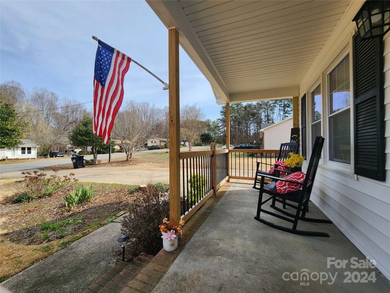 1224 Brookwood Dr, Stanley, NC 28164