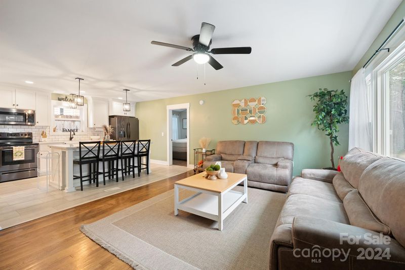593 Earley St, Kannapolis, NC 28083