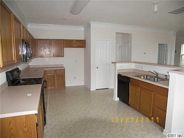 4712 Sunburst Ln, Charlotte, NC 28213
