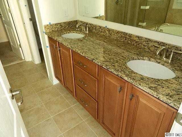 10202 Elizabeth Crest Ln, Charlotte, NC 28277