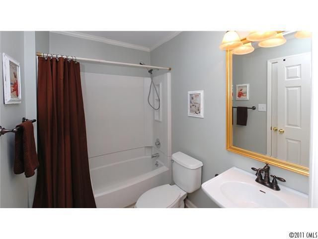 421 Holly Dr, Belmont, NC 28120
