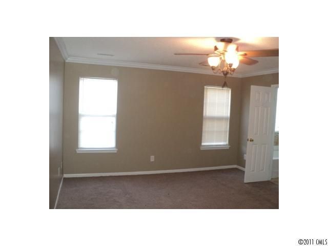 12843 Planters Row Rd, Charlotte, NC 28278