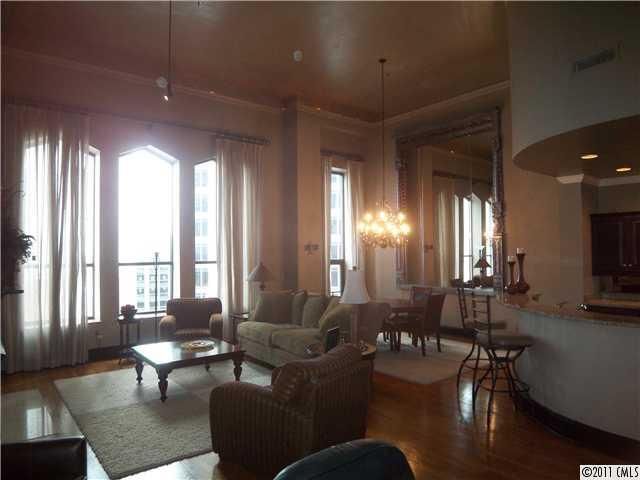 127 N Tryon St #612, Charlotte, NC 28202