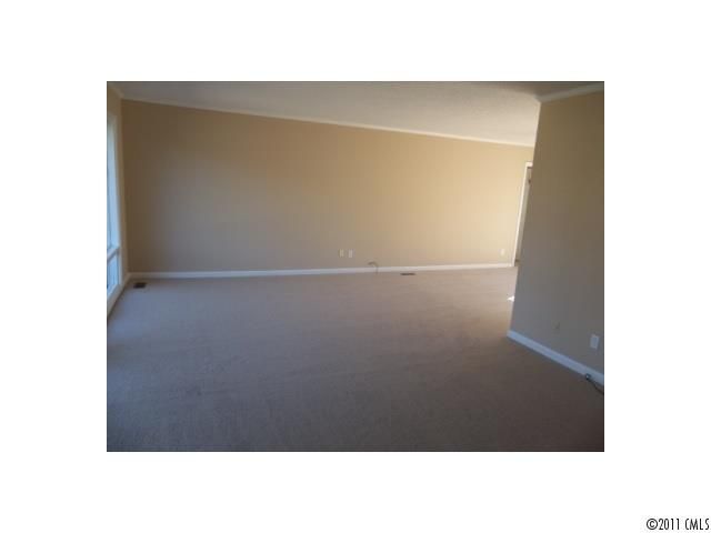 7221 Quail Ridge Dr, Charlotte, NC 28226