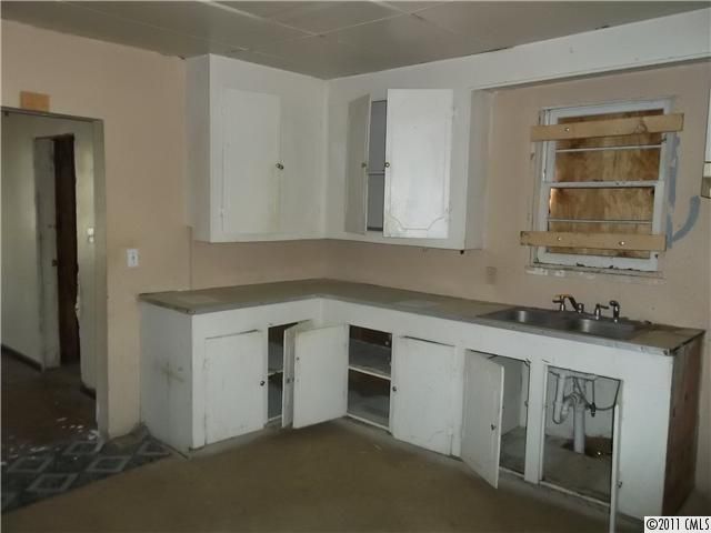 250 Dixon Cir, Gastonia, NC 28054