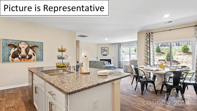 1909 Vanderlyn St, Monroe, NC 28112