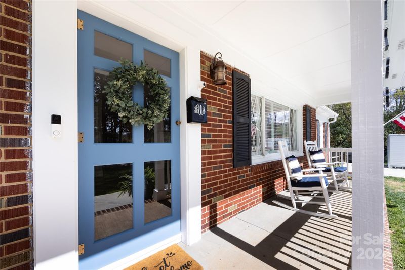 1233 Barkley Rd, Charlotte, NC 28209
