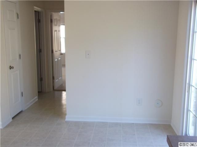 516 Ethel Ct, Charlotte, NC 28214
