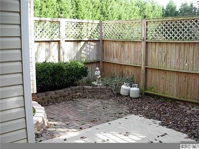 522 Butternut Ln, Matthews, NC 28104