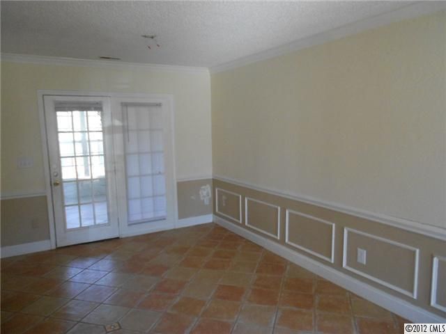 6238 Mosstree Cir, Charlotte, NC 28215