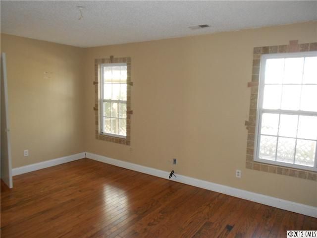 6238 Mosstree Cir, Charlotte, NC 28215