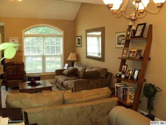 1546 Silver Ct, Dallas, NC 28034