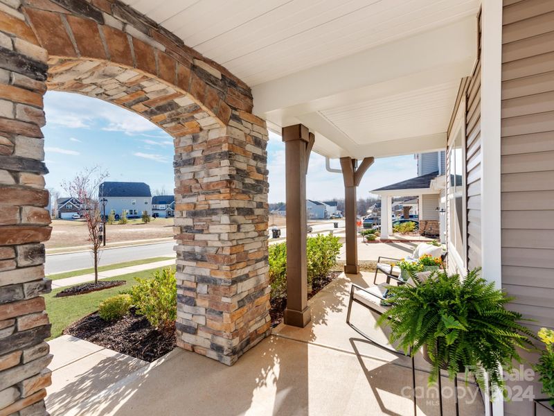 152 Haddonsfield Dr, Mooresville, NC 28115