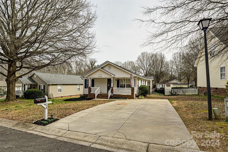 129 Pratt St, Belmont, NC 28012