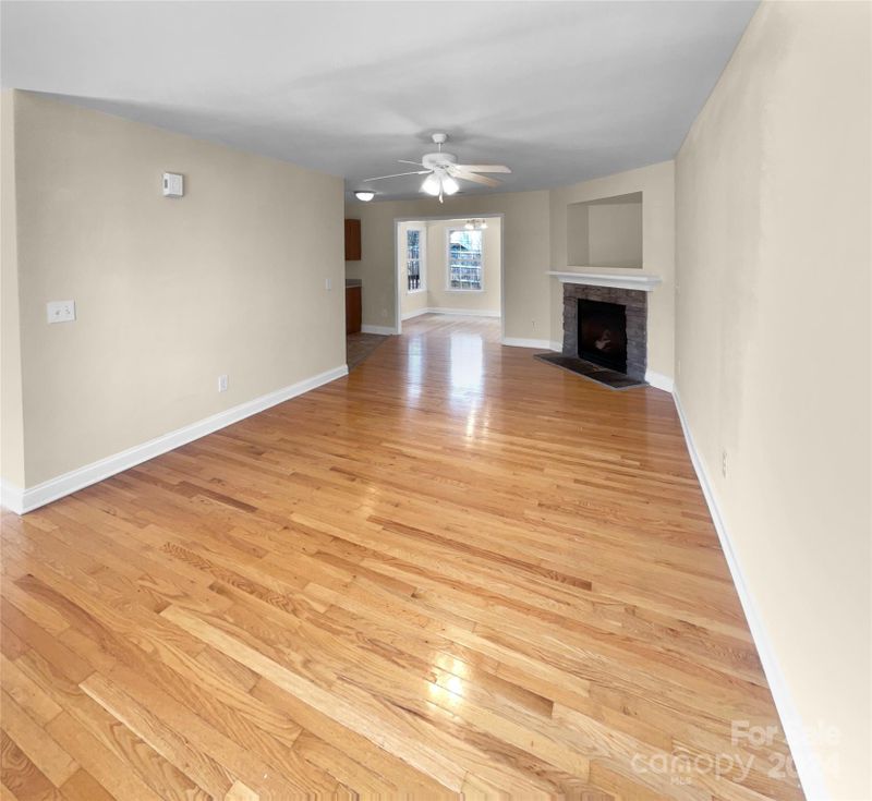 2401 Payton Dr, Gastonia, NC 28056