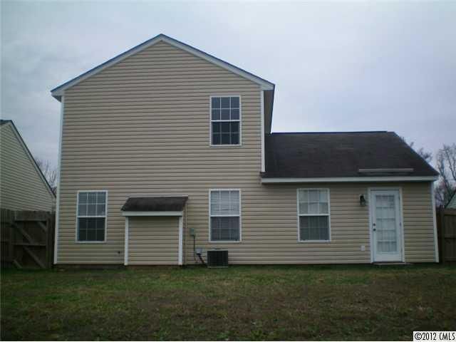 1737 Southwind Dr, Charlotte, NC 28216