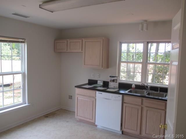 1308 Charidge Ln, Charlotte, NC 28262