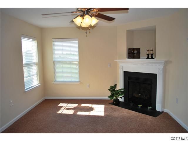 1001 Clover Gap Dr, Charlotte, NC 28214