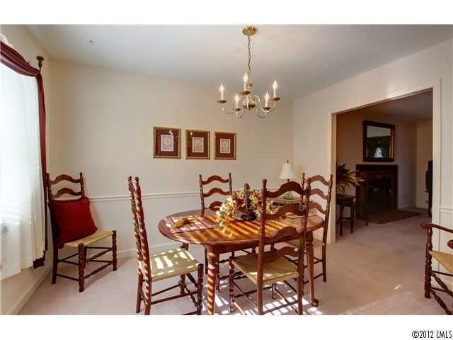 10103 Beckham Ct, Charlotte, NC 28211
