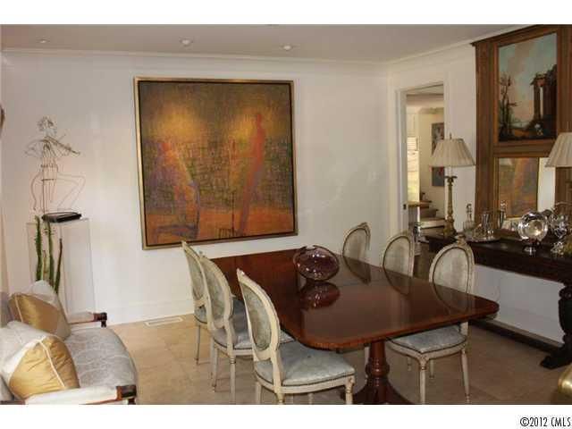 3700 Foxcroft Rd, Charlotte, NC 28211