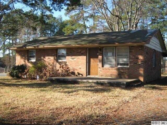 2199 Lyon St, Gastonia, NC 28052