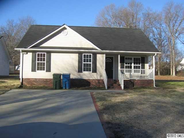 324 Hill St, Mount Holly, NC 28120
