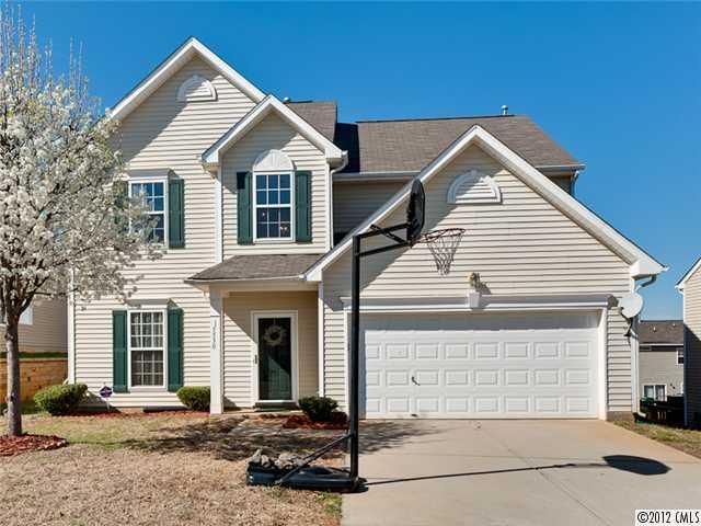 15530 Rathangan Dr, Charlotte, NC 28273