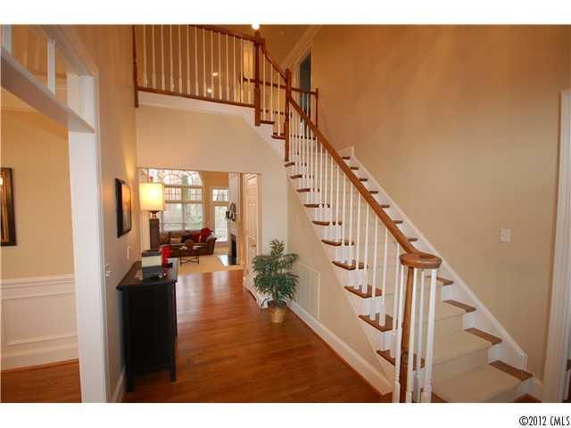 857 Kings Crossing Dr, Concord, NC 28027