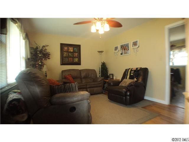 1906 Alpine Ln #L8, Gastonia, NC 28054