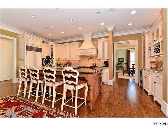 1521 Sterling Rd, Charlotte, NC 28209