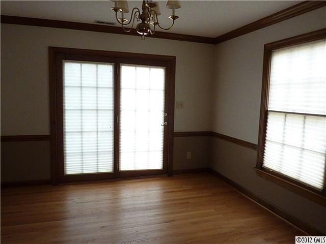 2224 Londonderry Dr, Gastonia, NC 28056