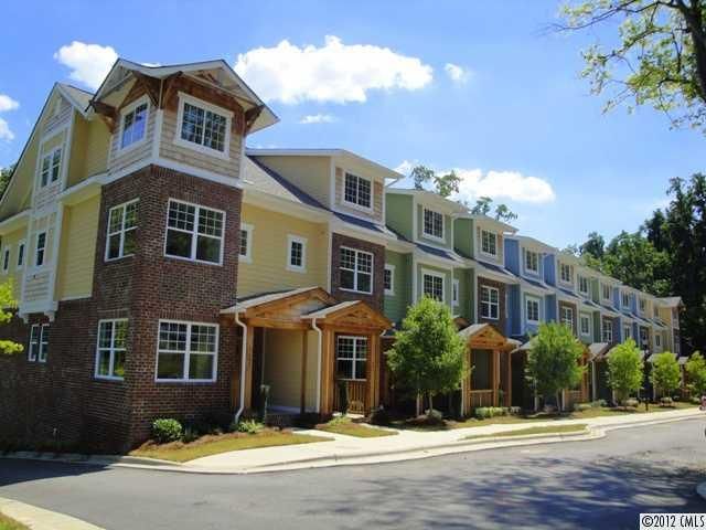 629 Village Main Cir, Davidson, NC 28036