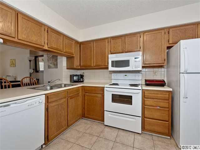 630 Lex Dr #-, Charlotte, NC 28262