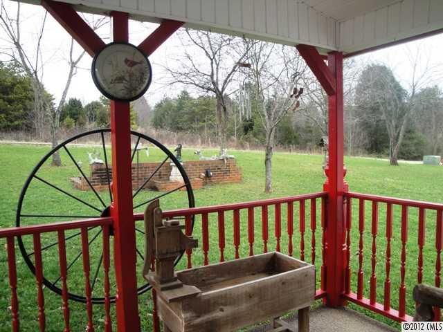 133 W Valley Ln, Stony Point, NC 28678