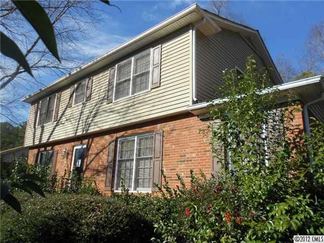 5901 Amity Pl, Charlotte, NC 28212