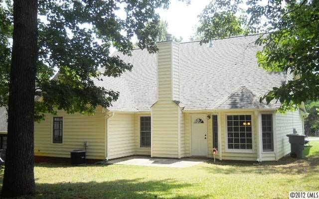 7107 City View Dr, Charlotte, NC 28212