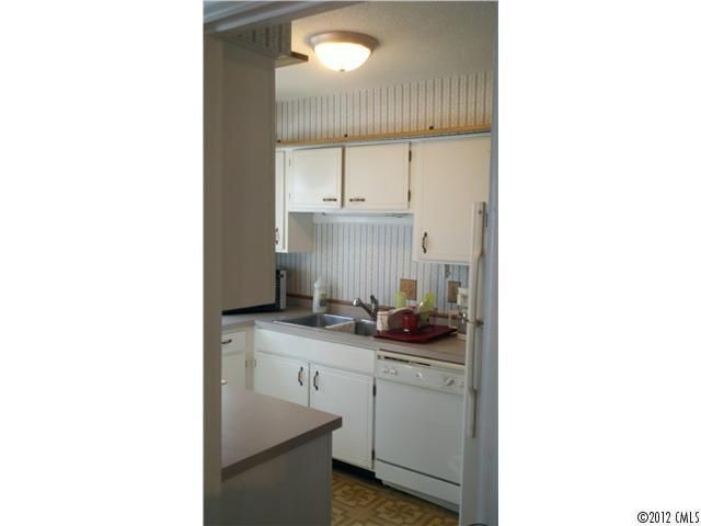 8500 Castle Pine Ct #1, Charlotte, NC 28226
