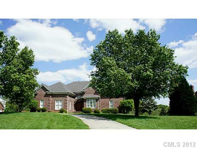 6033 Highview Rd, Matthews, NC 28104