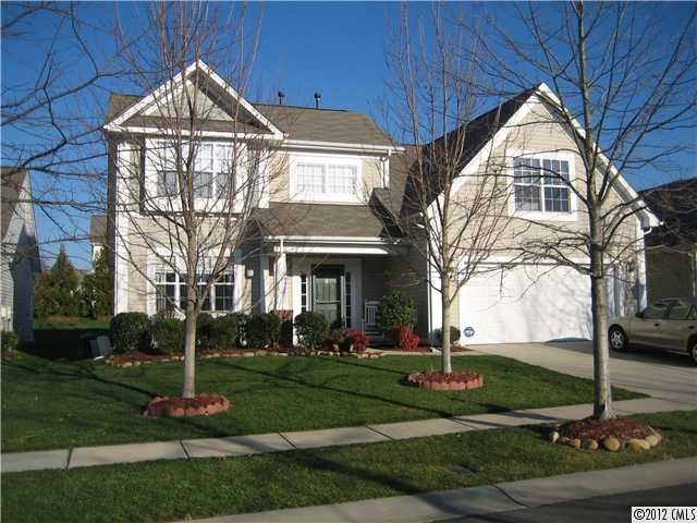 1009 Feather Oak Ln, Matthews, NC 28104