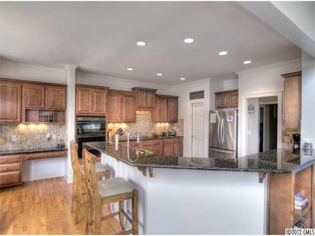 1701 Hickory Ridge Dr, Waxhaw, NC 28173
