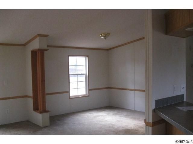 3421 50th Avenue Cir, Hickory, NC 28601