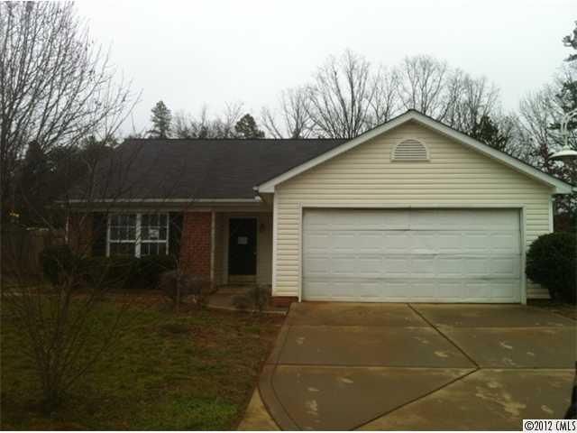 8509 Stoneman Pl, Charlotte, NC 28217