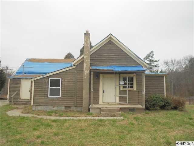 824 Mcdonald Rd, Charlotte, NC 28214