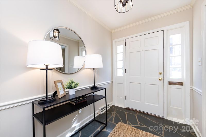 3628 Severn Ave, Charlotte, NC 28210